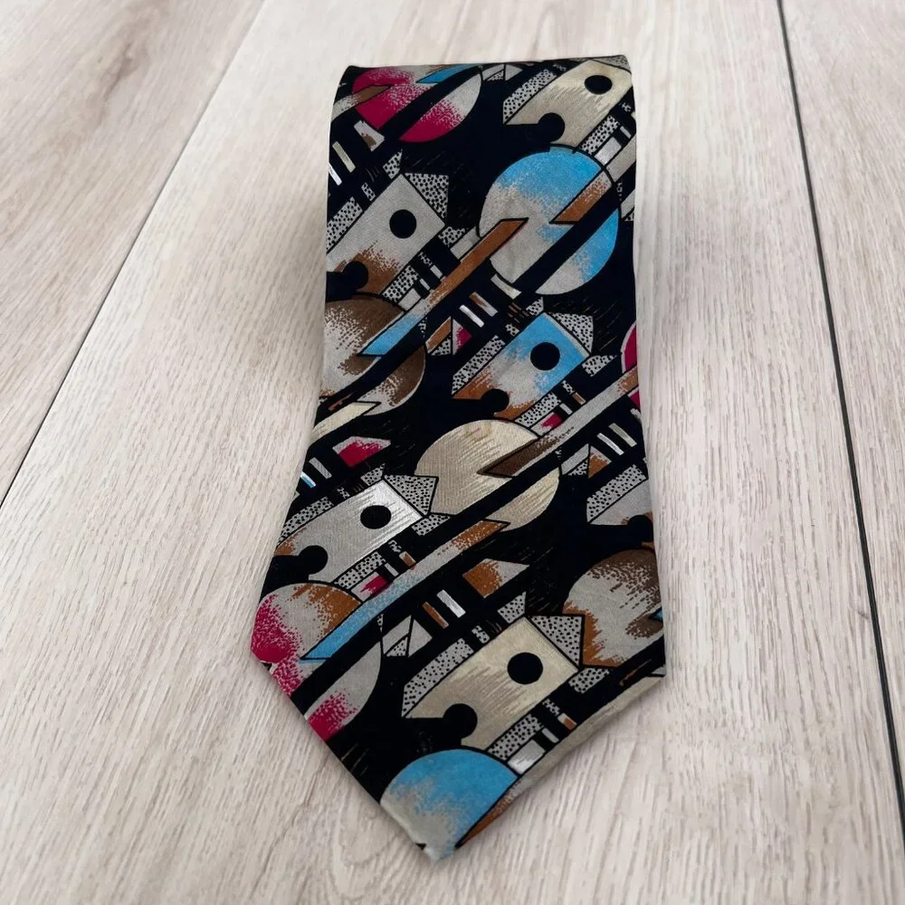 Vintage 80s Maco Matellini 100% Silk Abstract Geometric Print Necktie 55